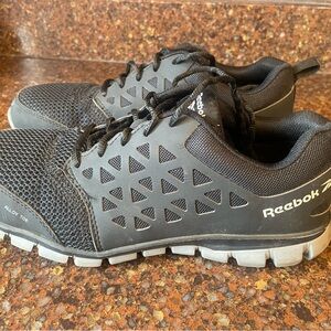 Reebok Men’s Athletic Work Shoe, sz 9 1/2, Excellent condition, Alloy toe